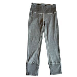 Lululemon Women's Wunder Under Crop Leggings 23" Ribbed Washed Moon Blue size 4